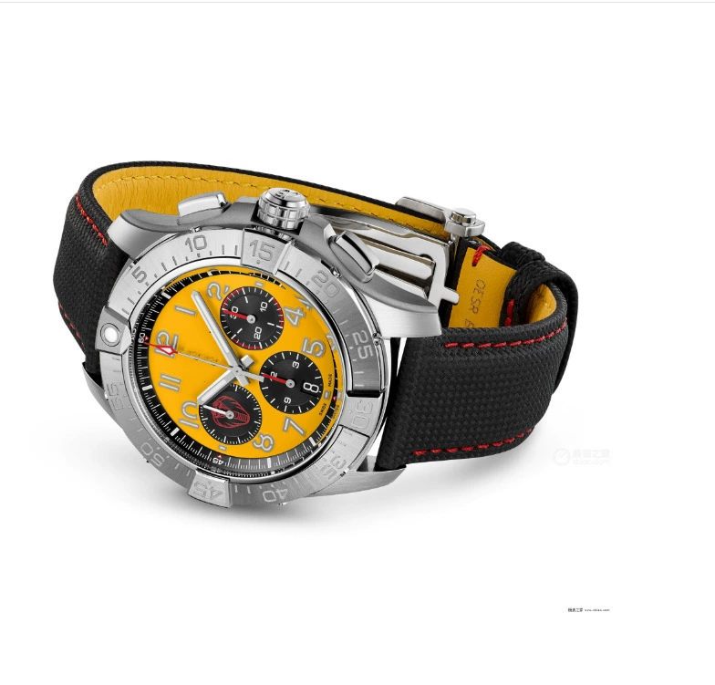 Breitling Avenger 15